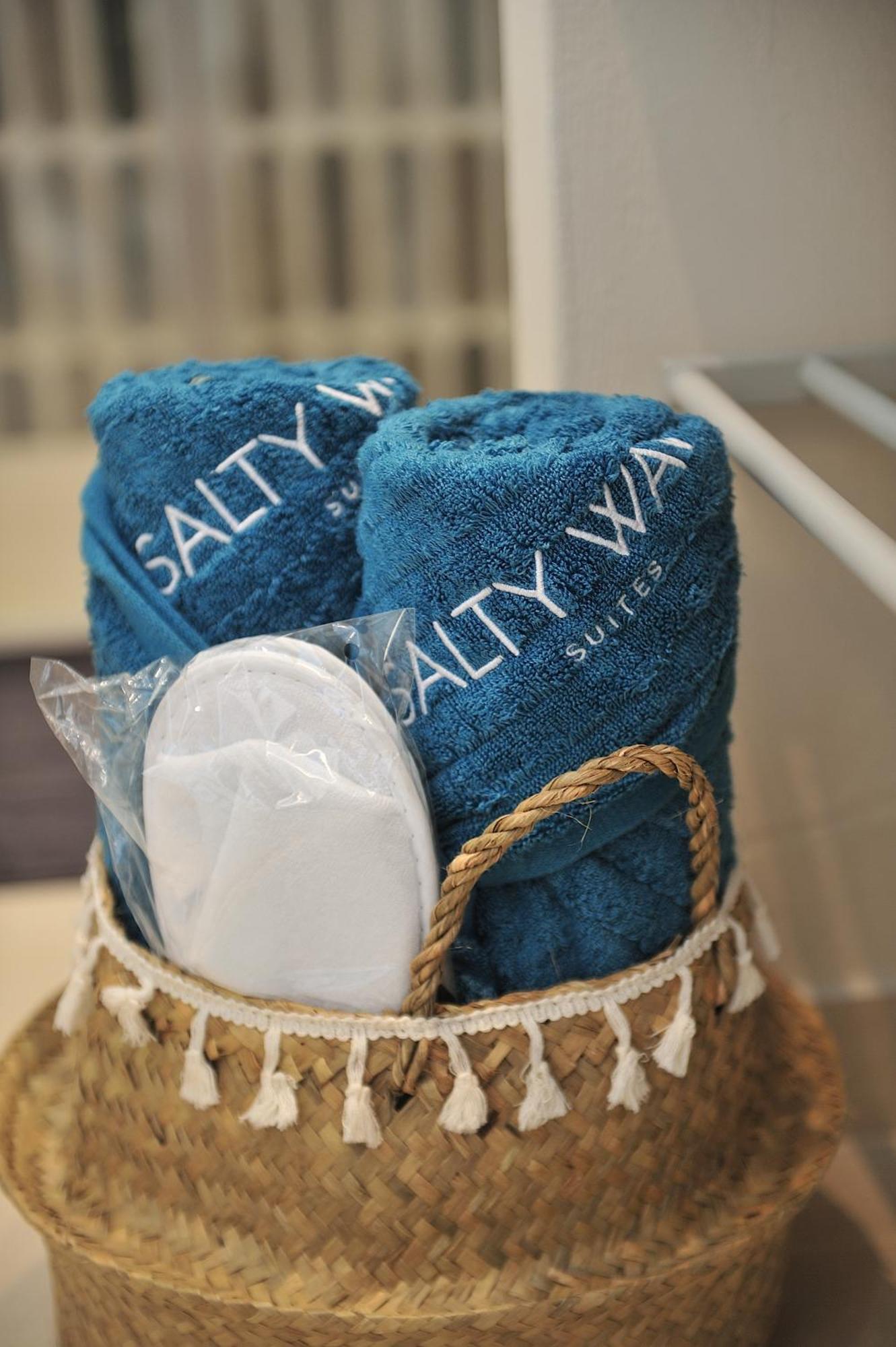 Salty Wave Suites İskados Dış mekan fotoğraf